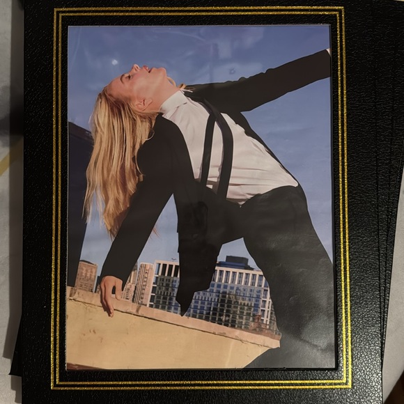 Black 🖤gold 💛picture frame. Diploma insert frame - Picture 12 of 14